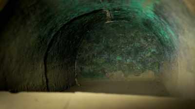 And then it has one additional
really intriguing feature. - Lost Treasures of Rome