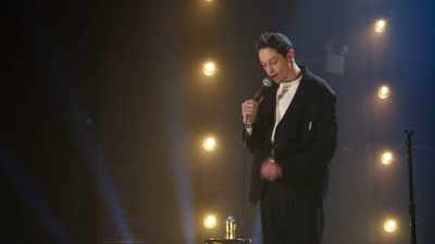 And then you just start, like,
rubbing that - Pete Davidson: Alive from New York