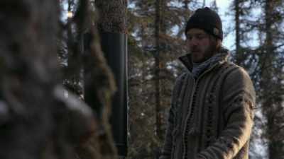 And then, once
she's away from me, - Life Below Zero: Next Generation