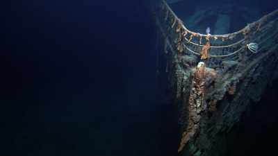 And then someone said,
"She sinks in 20 minutes." - Titanic: 20 Years Later with James Cameron