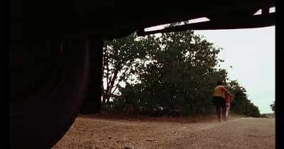 And then the blade... it's still
moving, but no sharp part. - Time Warp Vol. 2: Horror and Sci-Fi