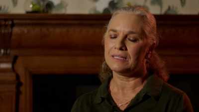 And then, when they
asked me to do this role, - Hollywood Dreams & Nightmares: The Robert Englund Story