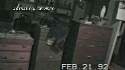 AND THEN WE EXECUTE
THE SEARCH WARRANT. - Hometown Homicide
