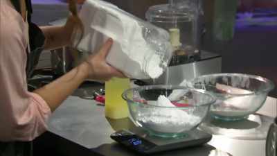  And then we're gonna have
 a maple cayenne icing. - Halloween Cookie Challenge