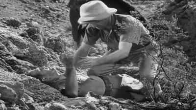 And there it was that I first
saw them, a million to one - Rope of Sand