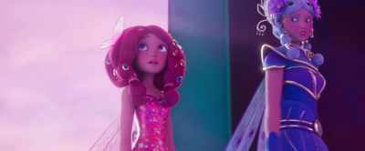 And there is someone in
here you need to see. - Mia and Me: The Hero of Centopia