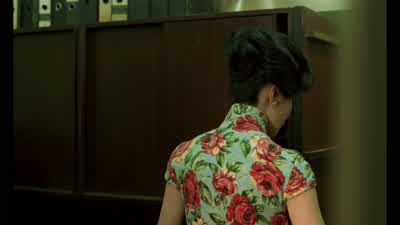 And there's a gift from miss yu. - In the Mood for Love