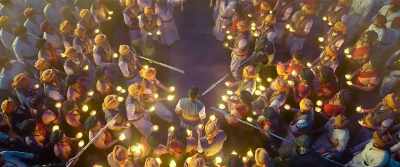 And there's a secret
passage behind it. - Tanhaji: The Unsung Warrior