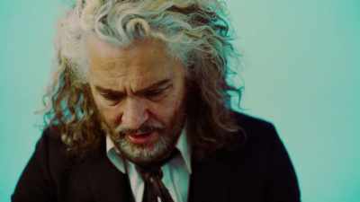 And there's even a slightly
impromptu wedding proposal, - The Flaming Lips Space Bubble Film