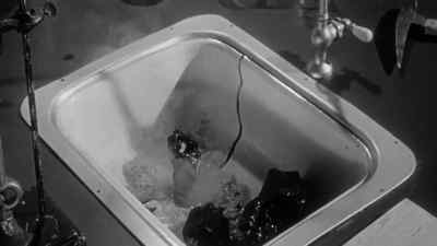 And when there's no more water, it stops. - The Monolith Monsters