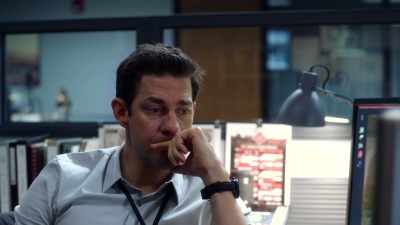 And these two Middle Eastern
fellas come through the line. - Tom Clancy's Jack Ryan