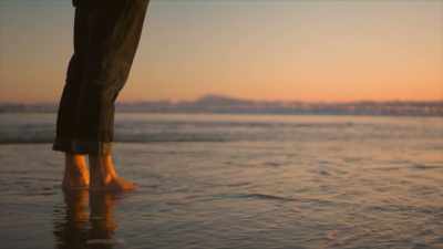And as they wash out,
we feel ourselves sinking - A Brief History of the Future