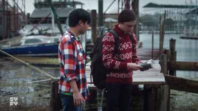 -And you think it's Santa Jaws?
-I know it's Santa Jaws. - Santa Jaws