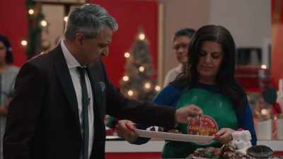 And this - The Great Holiday Bake War