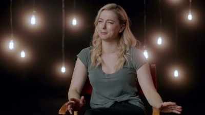 And those that do,
like nobody's listening to them. - Iliza Shlesinger: Over & Over