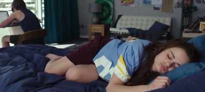 And even though I felt
like I was about to puke my liver out, - The Kissing Booth