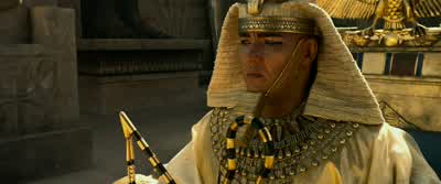 And to the left. - Exodus: Gods and Kings