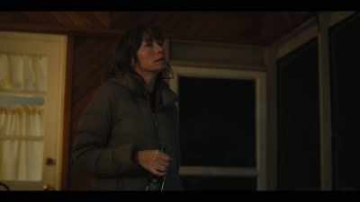 And she told me Dylan Hinchey
isn't DJ's real father. - Mare of Easttown