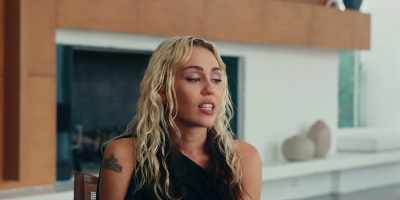And, um, - Miley Cyrus - Endless Summer Vacation (Backyard Sessions)