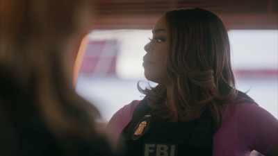 And they used a weapon
found in the boat, - The Rookie: Feds