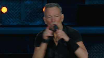 And he wanted silence. - Road Diary: Bruce Springsteen and The E Street Band