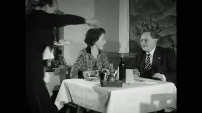 And we had a waiter,
Max, who was our waiter, - Food and Country