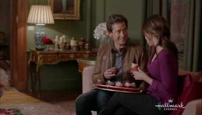 And, well, I landed here
in Bruges. - Love, Romance & Chocolate