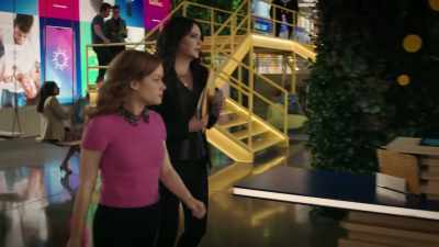 - And?
- Well, he says he thinks - Zoey's Extraordinary Playlist