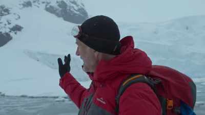 And we've got a glacier behind
us here, - Shackleton: The Greatest Story of Survival