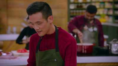 - And we've got a little trick
in the middle, - Baking It