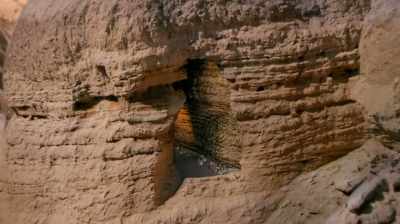 And what does it foretell
of an apocalyptic war - Dead Sea Scrolls: The Doomsday Prophecy