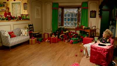 And whatever!
[ Upbeat music plays ] - At Home with Amy Sedaris