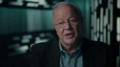 And when that thing
flies over his truck, - James Cameron's Story of Science Fiction