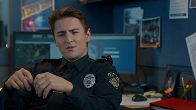 And why would Tanner
tell us he hardly knows Cal, - Aurora Teagarden Mysteries: A Lesson in Murder