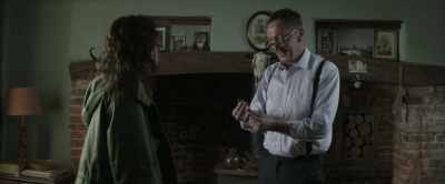 - And you will see his glory.
- [cellphone buzzing] - Lord of Misrule