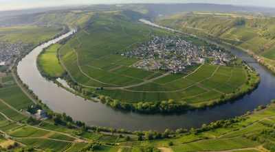 And with everything having to be done
by hand, - World's Most Scenic River Journeys
