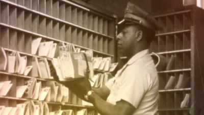 And he worked for the US
Post Office for many years. - Alien Abduction: Betty and Barney Hill
