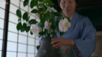 ..and it would be joined by
a simple floral arrangement... - The Art of Japanese Life