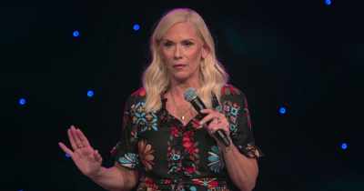 And he would come out every morning - Leanne Morgan: I'm Every Woman