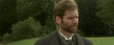 And yet when the two of you
propose to her, - Bram Stoker's Van Helsing
