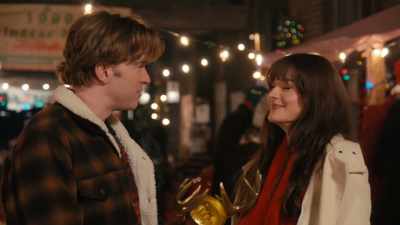 And if you cannot celebrate
the golden antlers, - A '90s Christmas