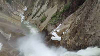 And when you continue
the journey down the river, - Epic Yellowstone
