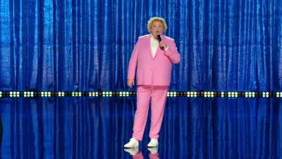 And if you go to Europe
and you take a train, - Fortune Feimster: Crushing It