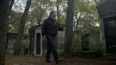 And if you know where to look,
there's a small grave - Searching for Secrets
