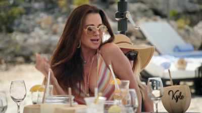 And you were like--
- * Ba da, ba da * - The Real Housewives Ultimate Girls Trip