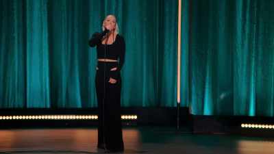 And if you, for whatever reason
your heart desires, - Iliza Shlesinger: Hot Forever