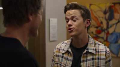 - And you'd have to live with Leslie alone.
- Excuse me? - Unstable