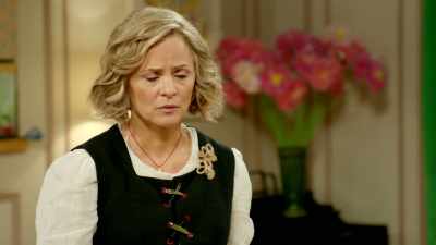 And when your rich uncle
shows up late -- - At Home with Amy Sedaris
