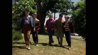 And when you're coming in alone, - Pennywise: The Story of IT
