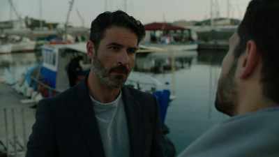 (andreas)
I'm allie's friend. - My Father's Murder in Greece